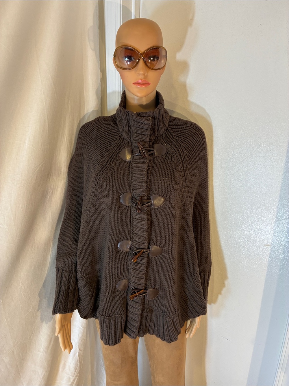 Gorgeous Michael Kors Dark Brown Toggle Sweater Cardigan/ Jacket